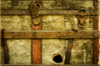 3124 Holey Chest