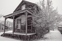 1233 Snowy House